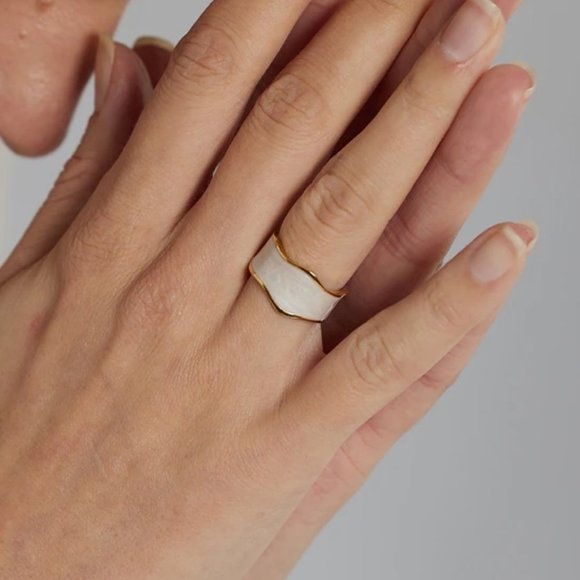 New 18K Gold Plated White Enamel Resizable Ring - Picture 5 of 9